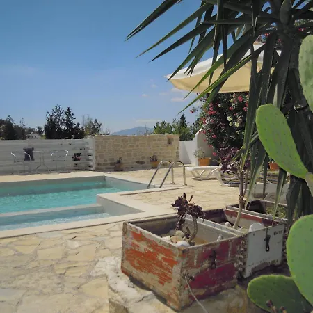 Petaloudes Apartamento Kamilari