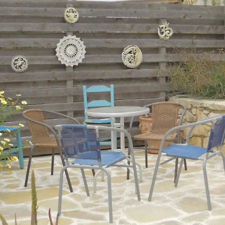 Petaloudes Apartamento