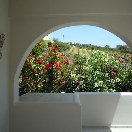 Petaloudes